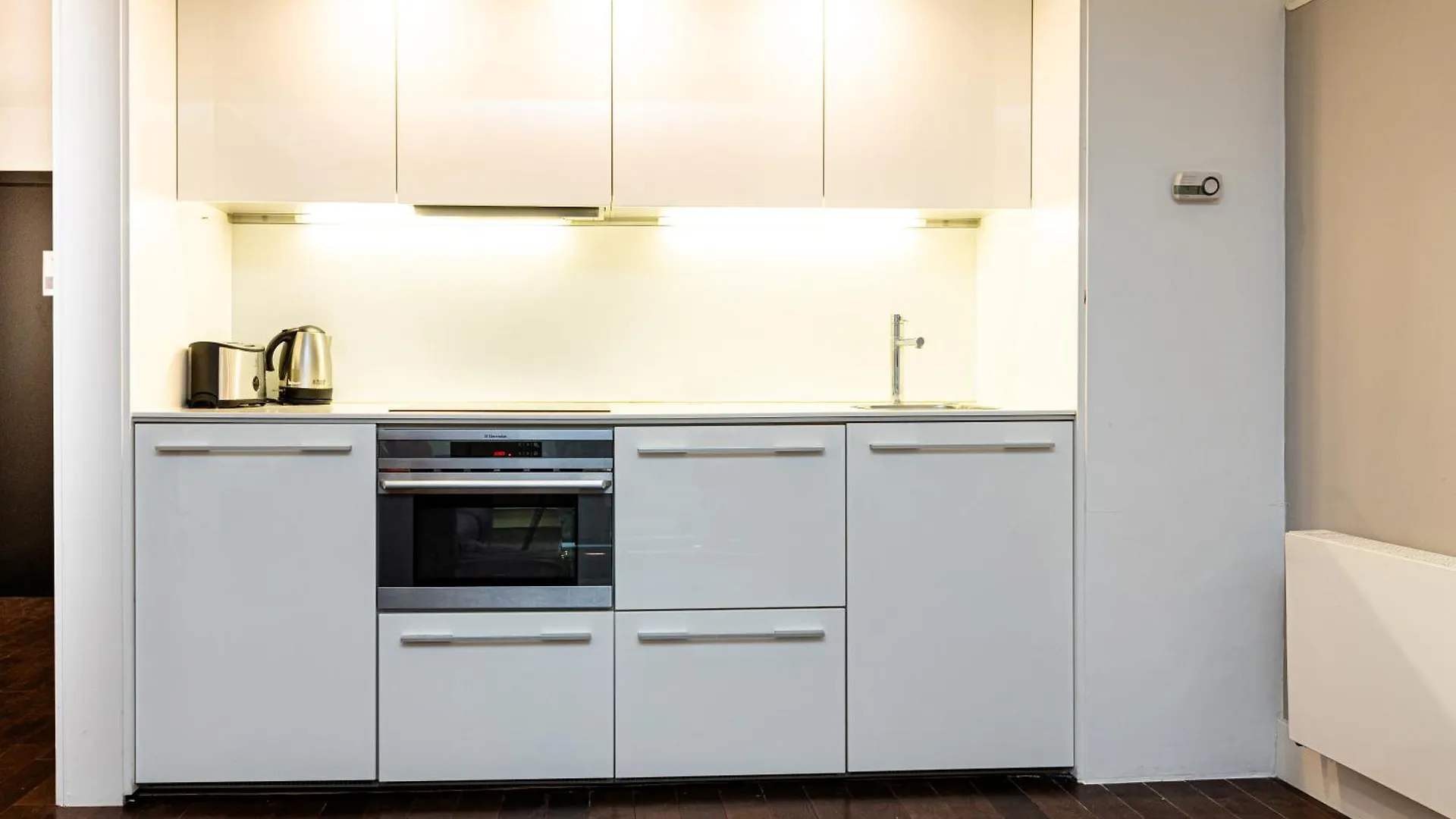 לונדון Stunning Serviced Apartments, Steps From Monument Station 0*,  בריטניה