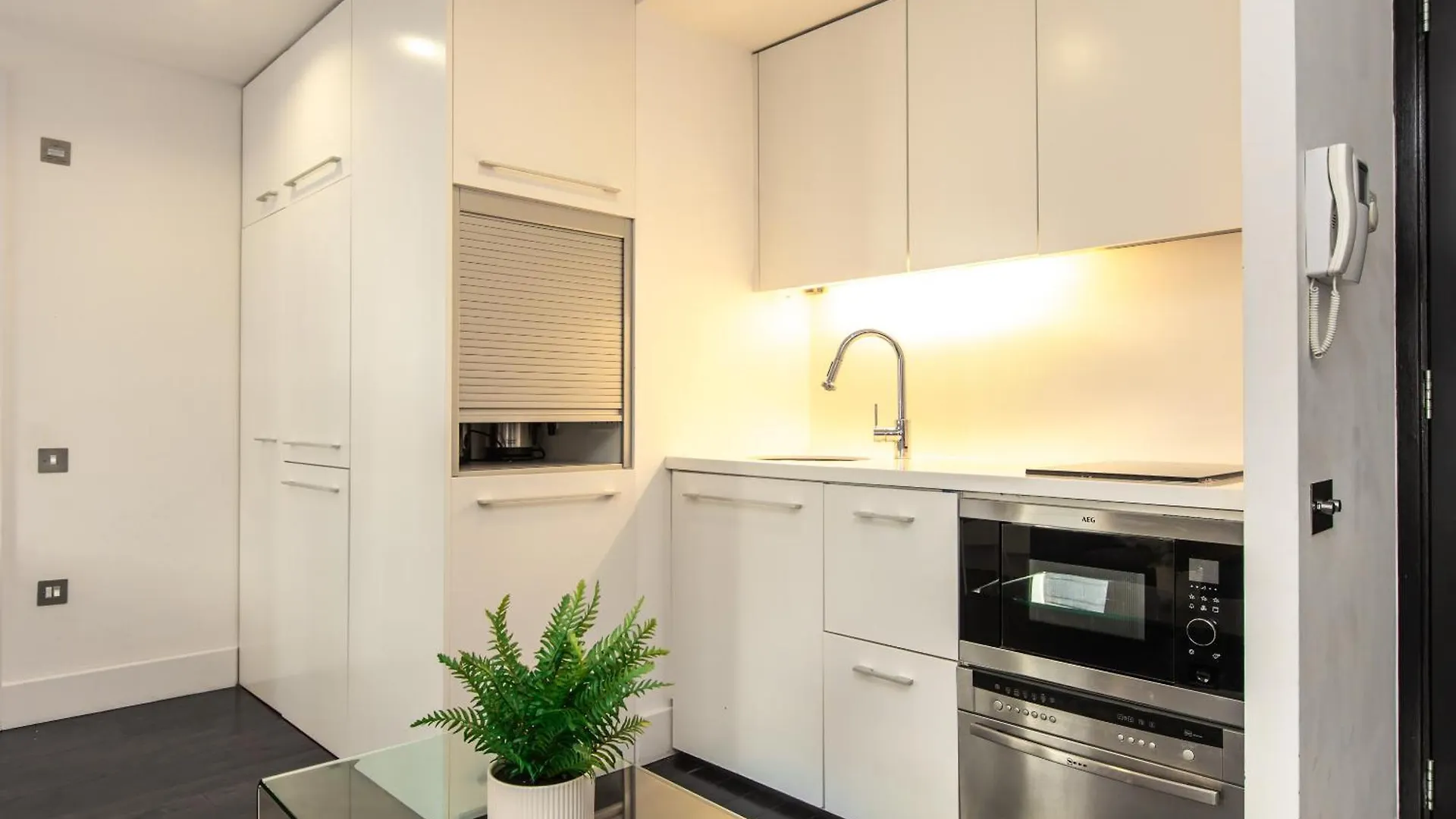 דירה לונדון Stunning Serviced Apartments, Steps From Monument Station