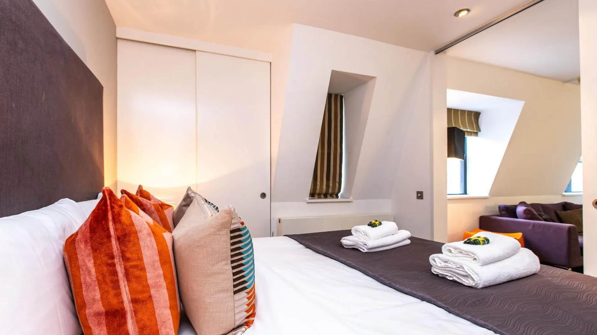 לונדון Stunning Serviced Apartments, Steps From Monument Station 0*,