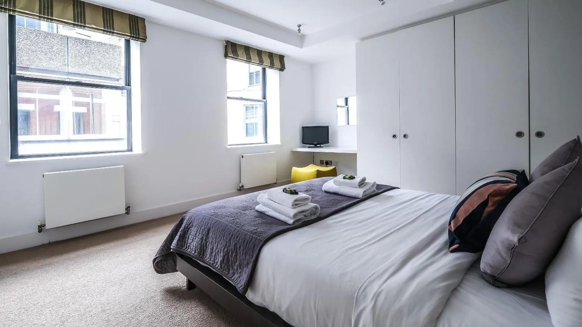 לונדון Stunning Serviced Apartments, Steps From Monument Station 0*,  בריטניה