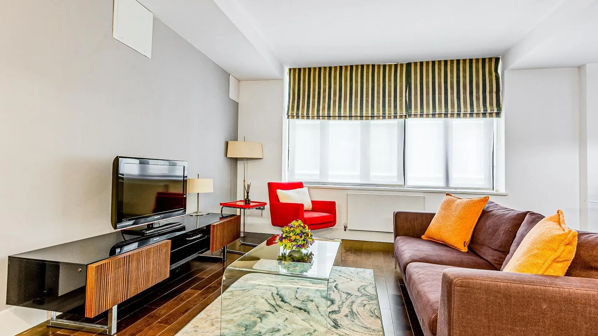 Apartament Stunning Serviced Apartments, Steps From Monument Station Londyn