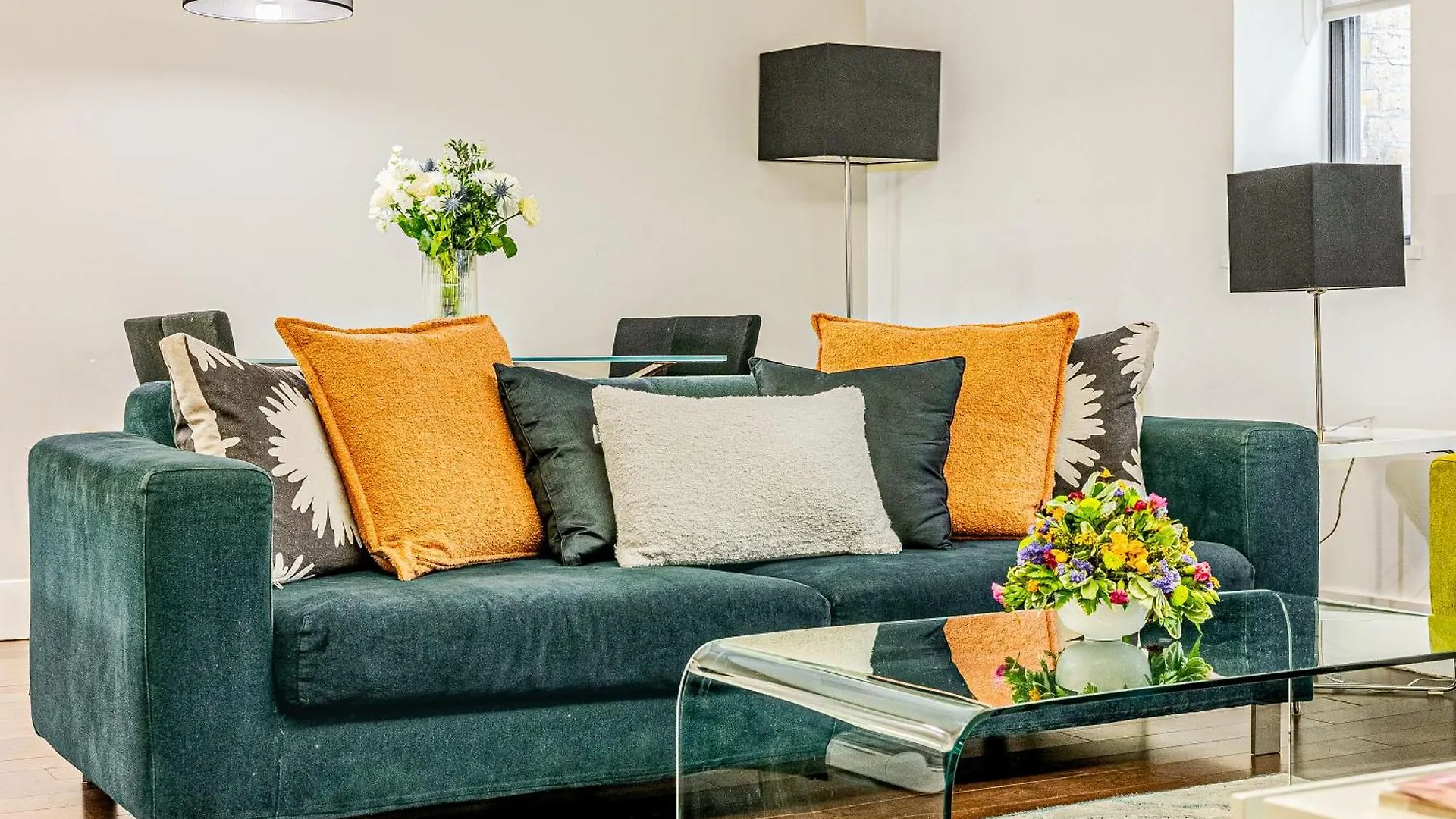 Apartment Stunning Serviced Apartments, Steps From Monument Station London Großbritannien