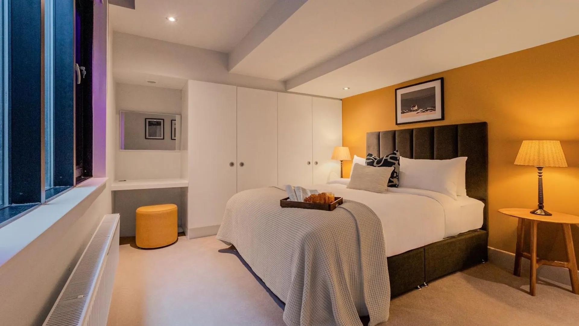 דירה לונדון Stunning Serviced Apartments, Steps From Monument Station