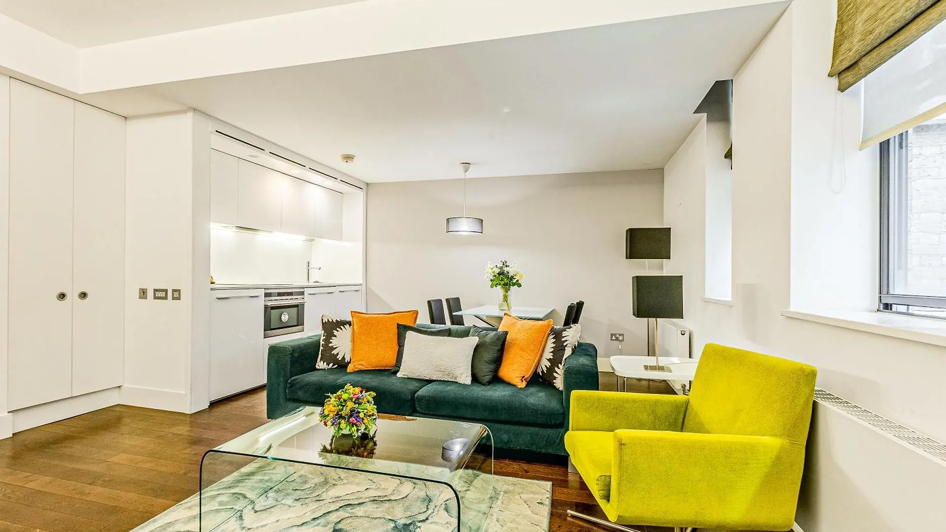 Stunning Serviced Apartments, Steps From Monument Station لندن 0*,